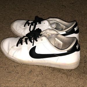 Super cute sneakers!